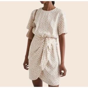 And‎ Other Stories Beige Faux Wrap Dress Size 10 Short Sleeve Minimalist NWT